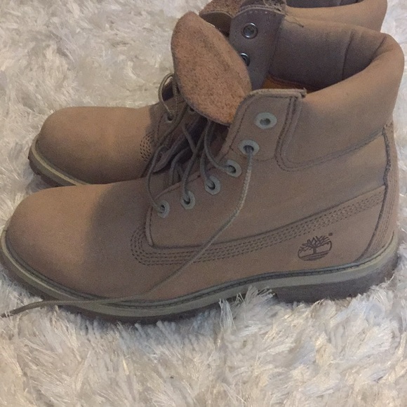 Cream Timberlands - Picture 4 of 4